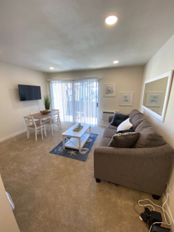 1337 Caminito Gabaldon unit H, San Diego, CA 92108 - photo 3