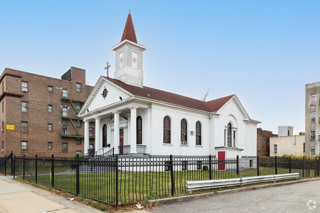 First United Methodist Church is on the South Side of Mount Vernon.