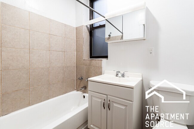 3523 N Racine Ave unit W3, Chicago, IL 60657 - photo 6