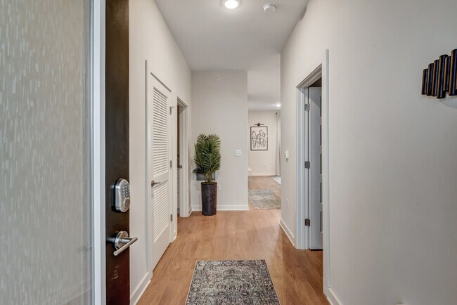 600 E Trinity Ln unit ID1049679P, Nashville, TN 37207 - photo 2