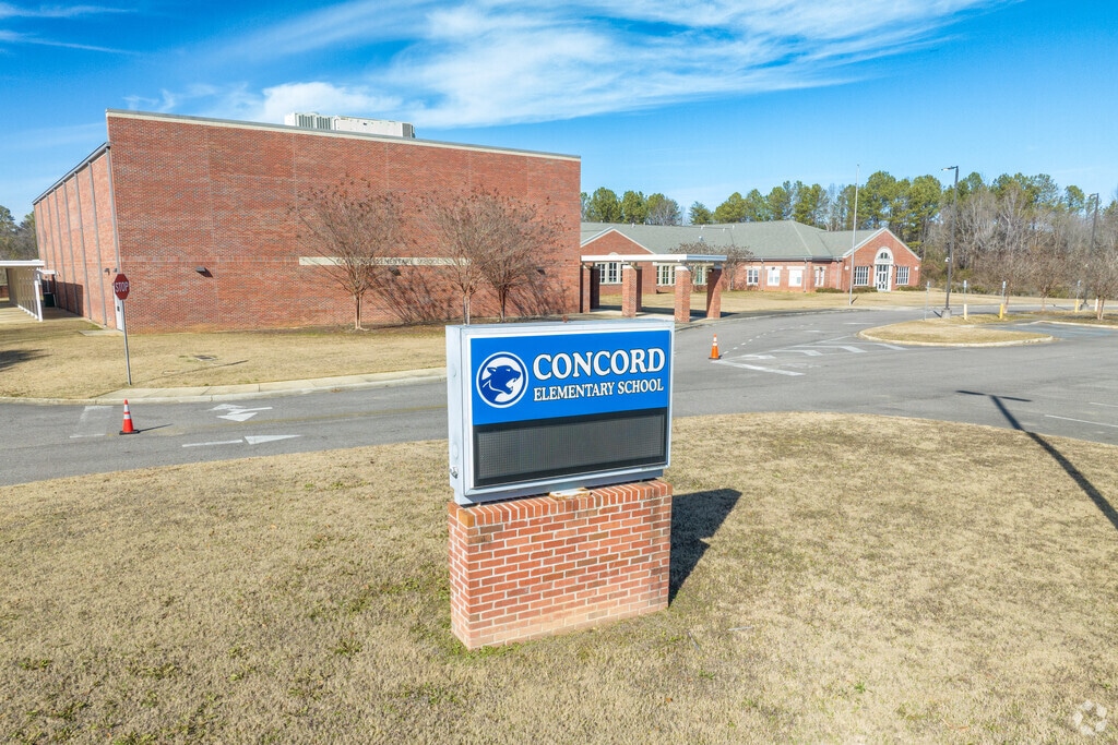 Concord Elementary School teaches kids to do their best.