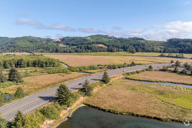 The 101 highway is a convenient way to get around the Salishan area.