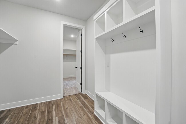 1804 Halls Creek Dr unit 36842031, Raymore, MO 64083 - photo 3