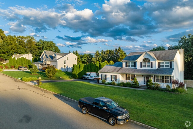 These Sound Beach homes are absolutely pristine.