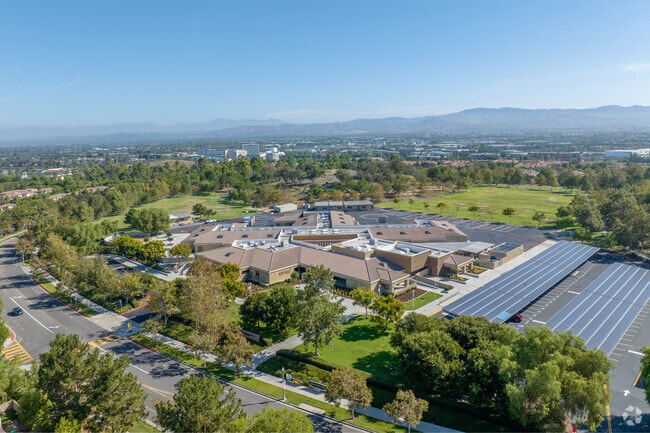 Alderwood Elementary has a large campus in the Quail Hill neighborhood of Irvine.