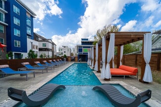 3275 Summer St, Houston, TX 77007