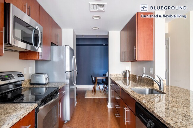 425 L St NW unit FL10-ID1, Washington, DC 20001 - photo 6