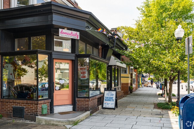 Spend your afternoon shopping in Waltherson on Harford Rd at local boutiques.