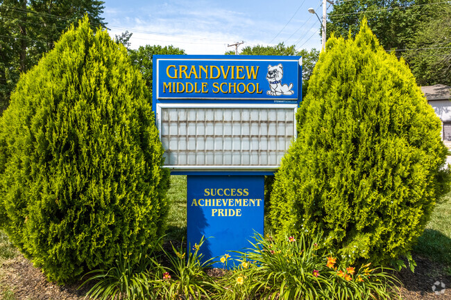 Grandview Middle School is located in Grandview, MO.