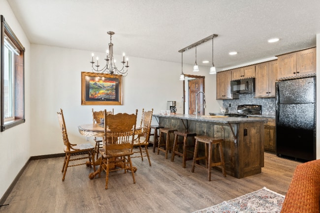 327 Commerce Way, Kalispell, MT 59901 - photo 5