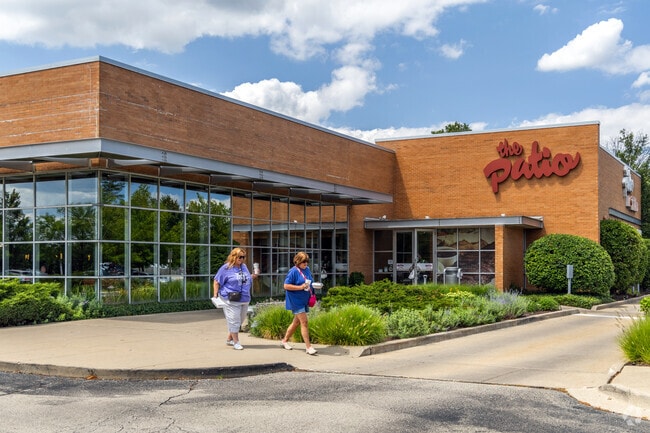 Cider Creek residents can get a great lunch to go at The Patio.