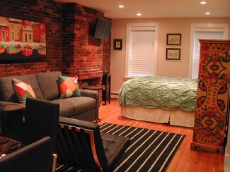 1 Hull Street Ct Unit 2, Boston, MA 02113