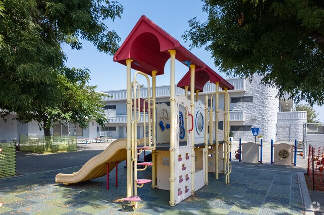 Seventy-Fourth Street Elementary School