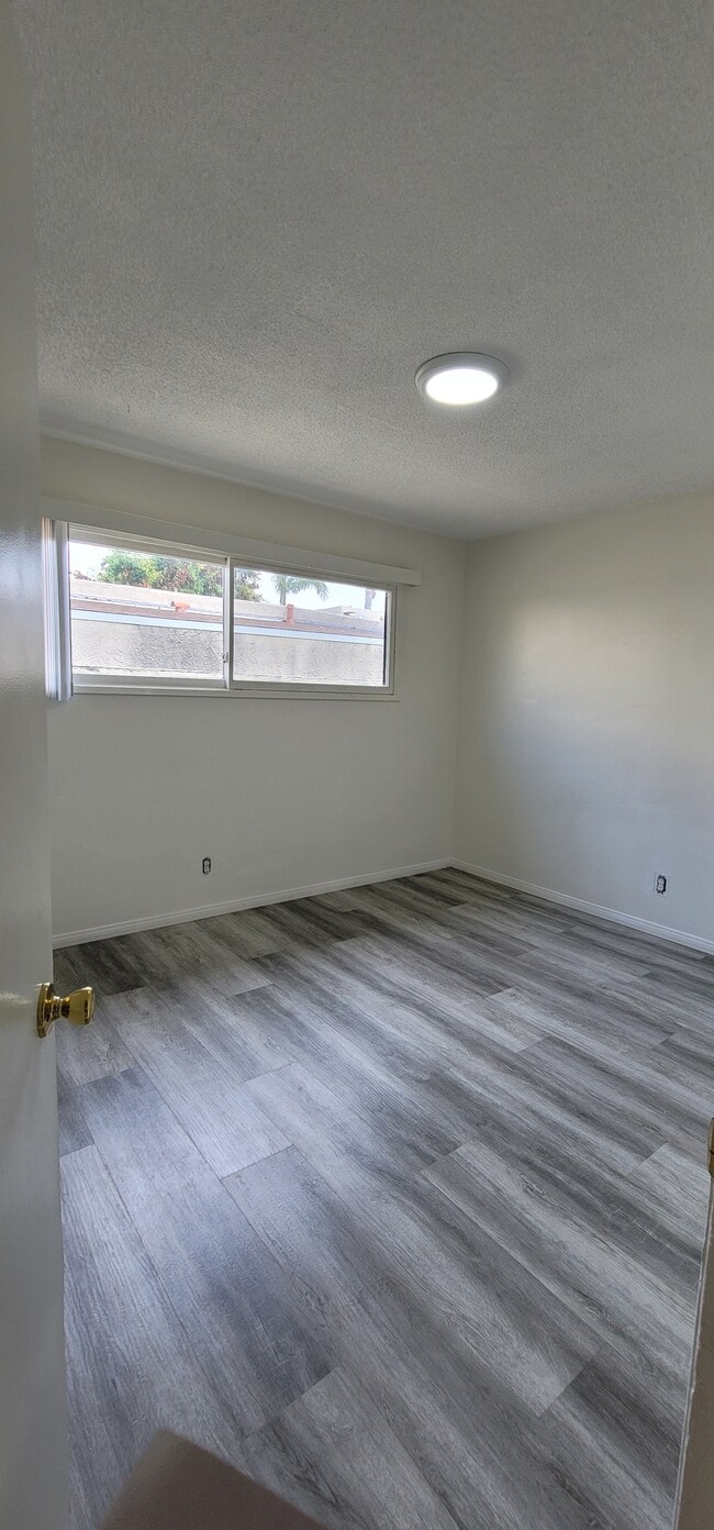 25612 Oak St, Lomita, CA 90717 - photo 3