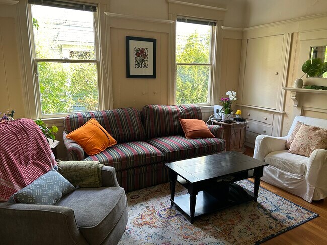 2126 Blake St unit A, Berkeley, CA 94704 - photo 5