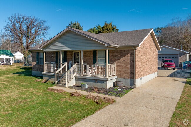 A brick ranch home in Lebanon Junction.
