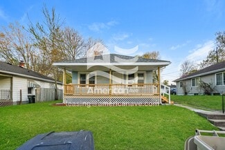 1710 Elwood Ave, South Bend, IN 46628