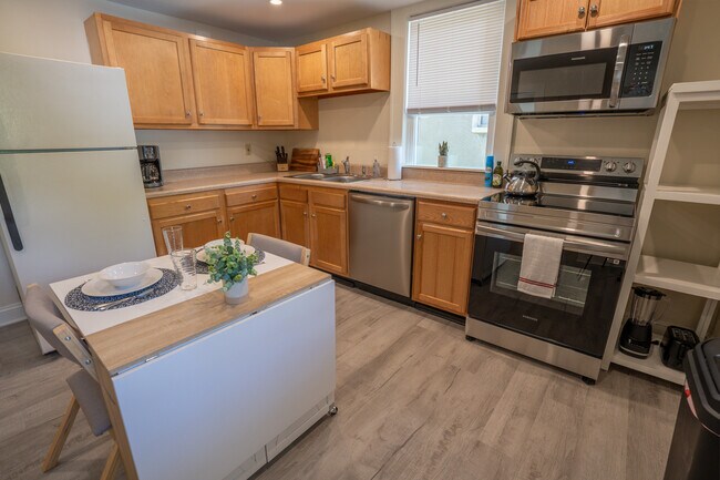 1131 Wasena Ave SW unit A, Roanoke, VA 24015 - photo 4