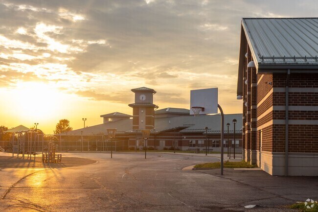Crestwood Intermediate School serves students in the Outlying Portage County community.