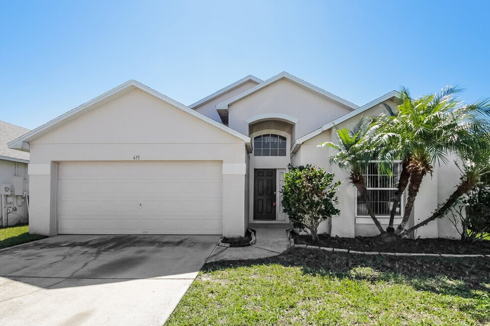 671 Eagle Pointe S, Kissimmee, FL 34746 - photo 1