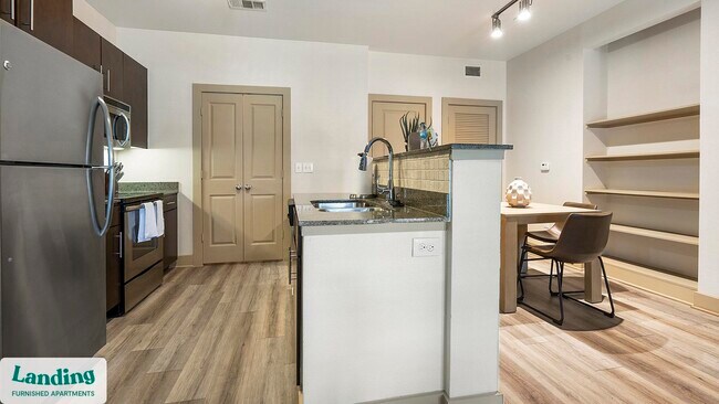 2056 Sundance Pkwy unit 2126, New Braunfels, TX 78130 - photo 6