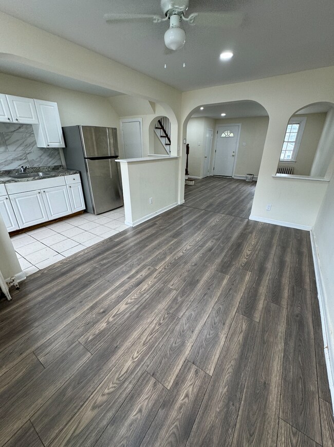 7101 Radbourne Rd, Upper Darby, PA 19082
