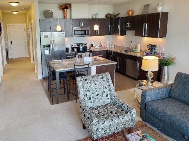 1813 E Jarvis St unit ID1073577P, Shorewood, WI 53211 - photo 4