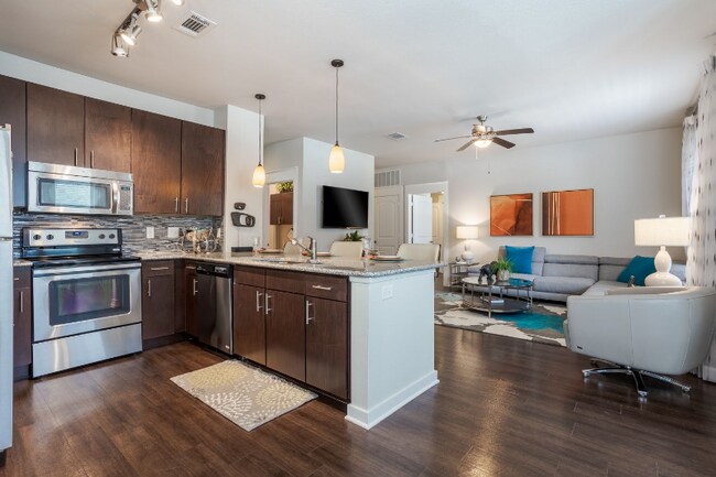 15255 Vintage Preserve Pkwy unit 5306, Houston, TX 77070 - photo 6