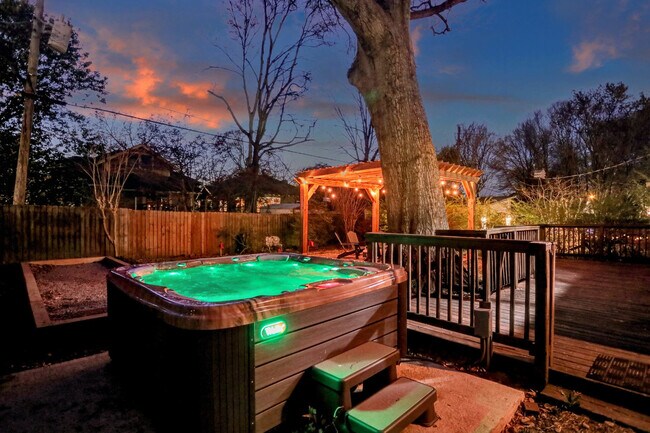 397 Angelus St unit ID1023312P, Memphis, TN 38112 - photo 3