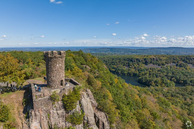 Castle Craig is a historical landmark in Meriden and a wonderful weekend family destination.