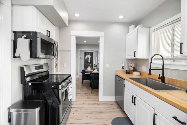 304 E Goodwin St unit ID1257809P, Prescott, AZ 86303 - photo 7