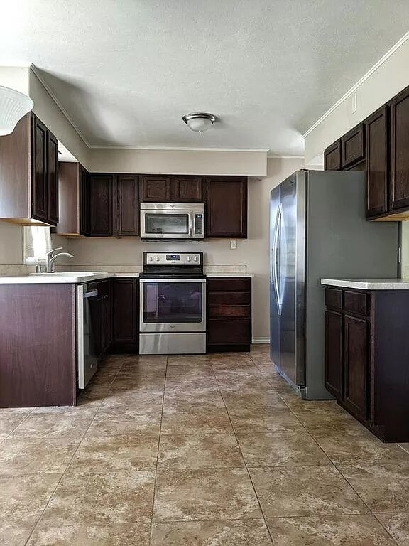 2416 5th Ave N, Great Falls, MT 59401 - photo 4