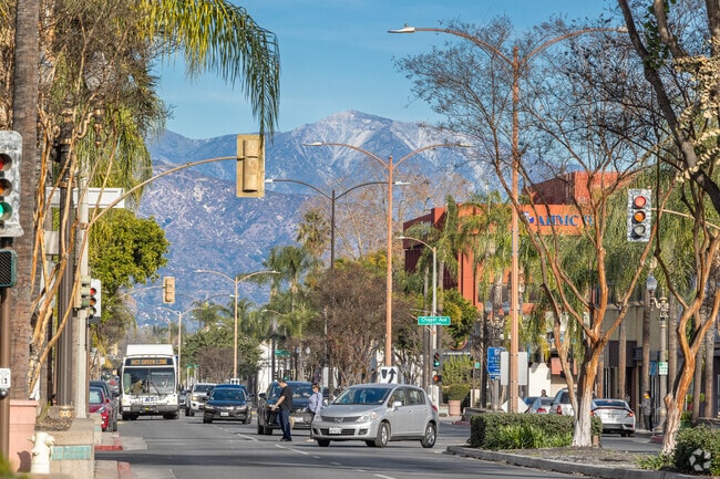 Alhambra Vista is at a prime location near a buzzy downtown and the Los Angeles National Forest serving as a beautiful backdrop.