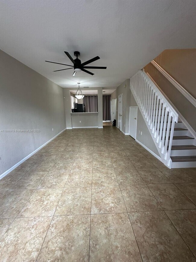 661 NW 42nd Ave, Plantation, FL 33317 - photo 5