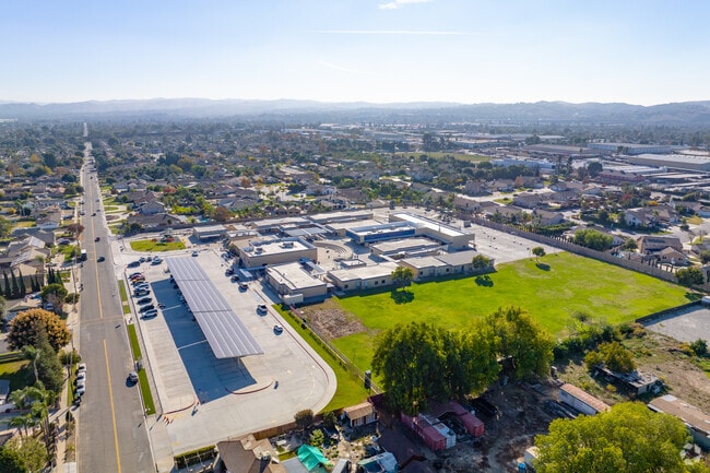 Discover excellence in education at Lyle S. Briggs Fundamental School.