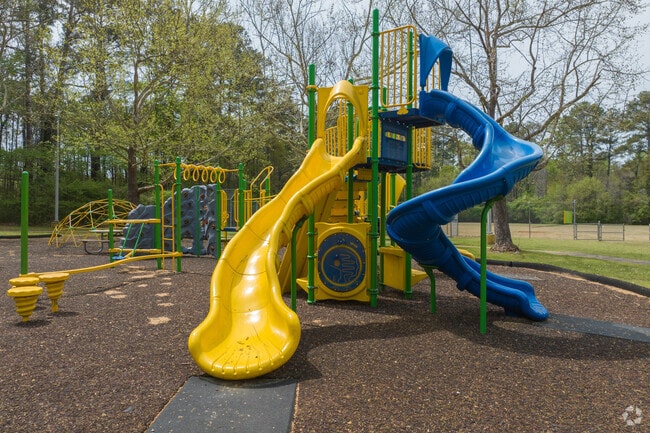 You can bring your kids to the playground at Empire Park in Glenrose Heights.