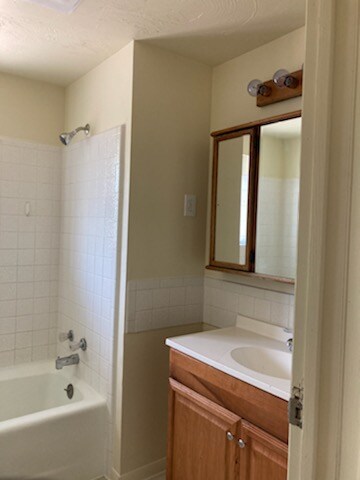 3641 S 7200 W unit C, Magna, UT 84044 - photo 7