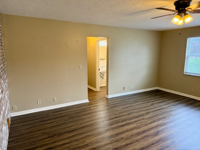 515 Monroe Ave unit 3, Huntington, WV 25704 - photo 4