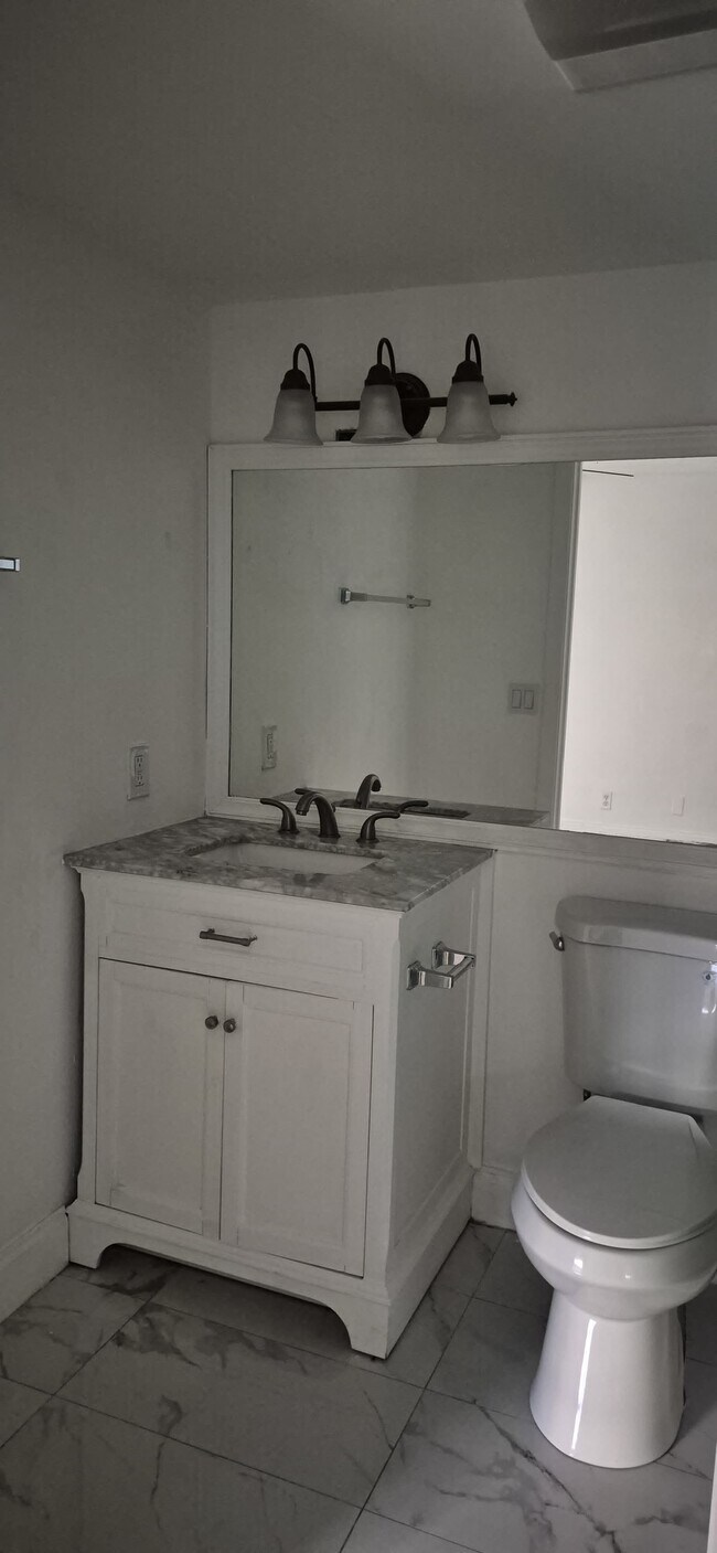 2100 Springdale Blvd unit 112, Palm Springs, FL 33461 - photo 7