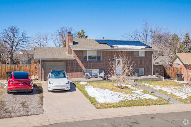 Properties in every sizer and price in Fort Logan, Denver, CO.