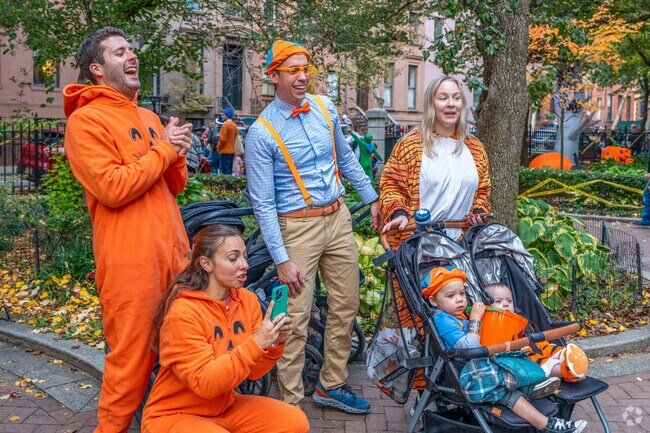 For events, there’s the annual Cobble Hill Halloween Parade, where residents gather and march.