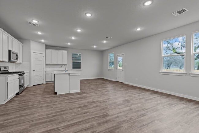 6518 Bufflehead Bend, San Antonio, TX 78240 - photo 2