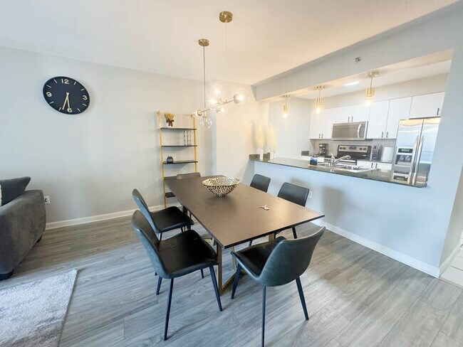 1 SE 12th St unit FL23-ID1338359P, Miami, FL 33131 - photo 5