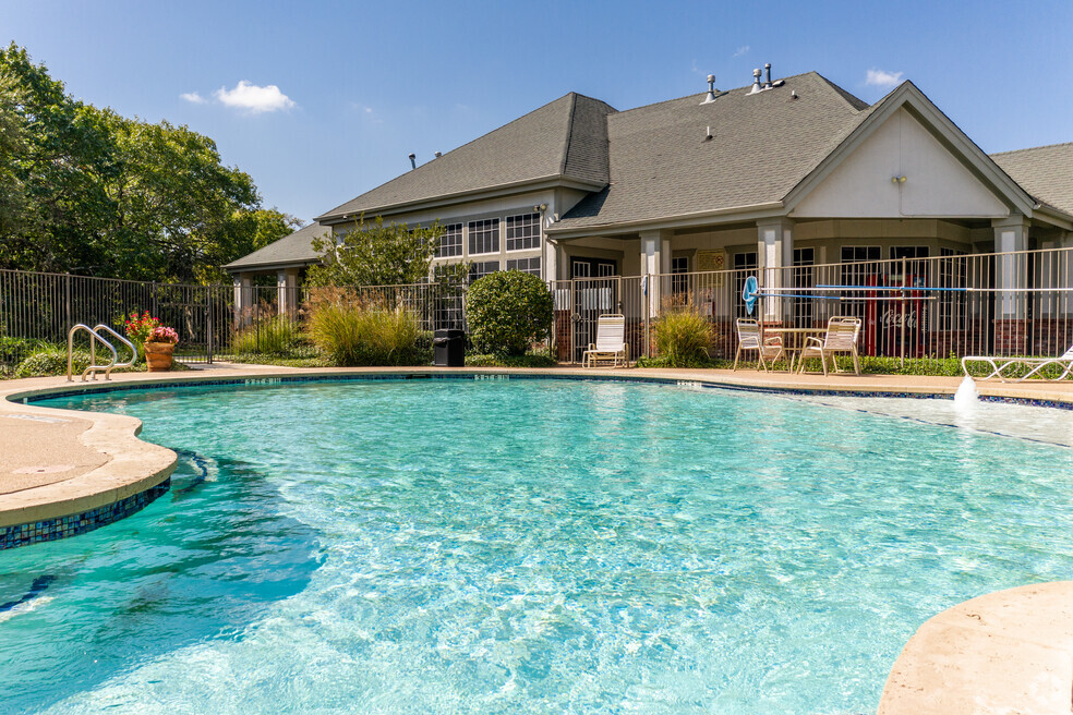 Cedar Park Townhomes - 400 E Cypress Creek Rd, Cedar Park, TX | Homes.com