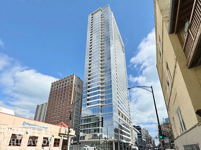 1200 N La Salle Dr unit 2, Chicago, IL 60610 - photo 2