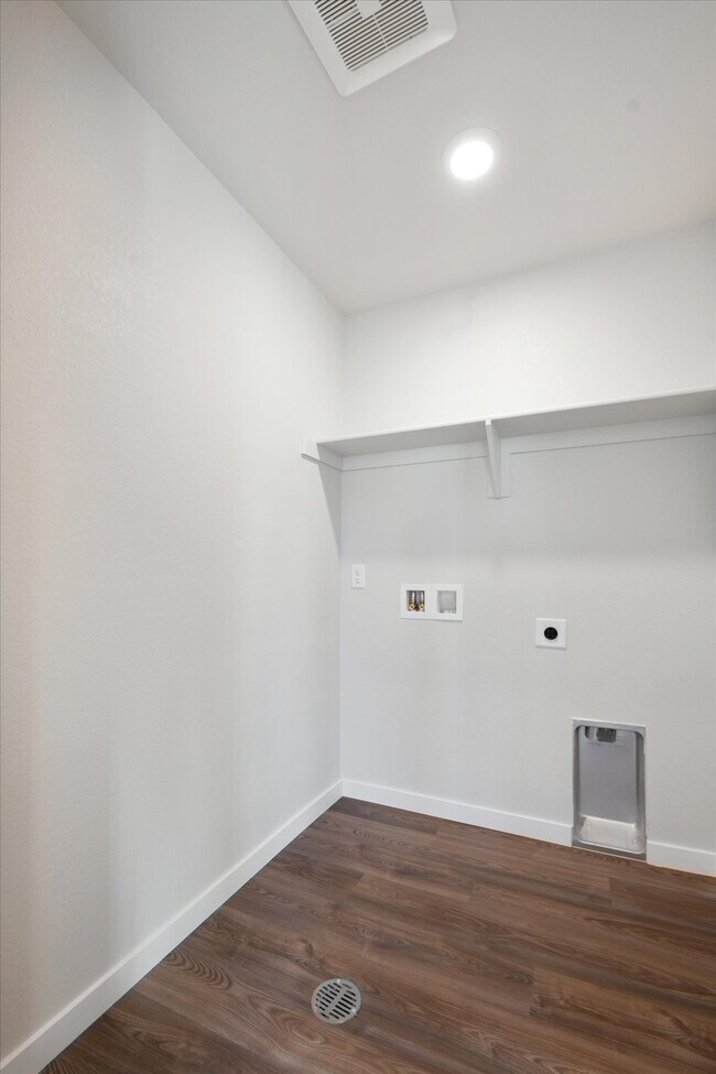 4418 Trader St, Timnath, CO 80547 - photo 7