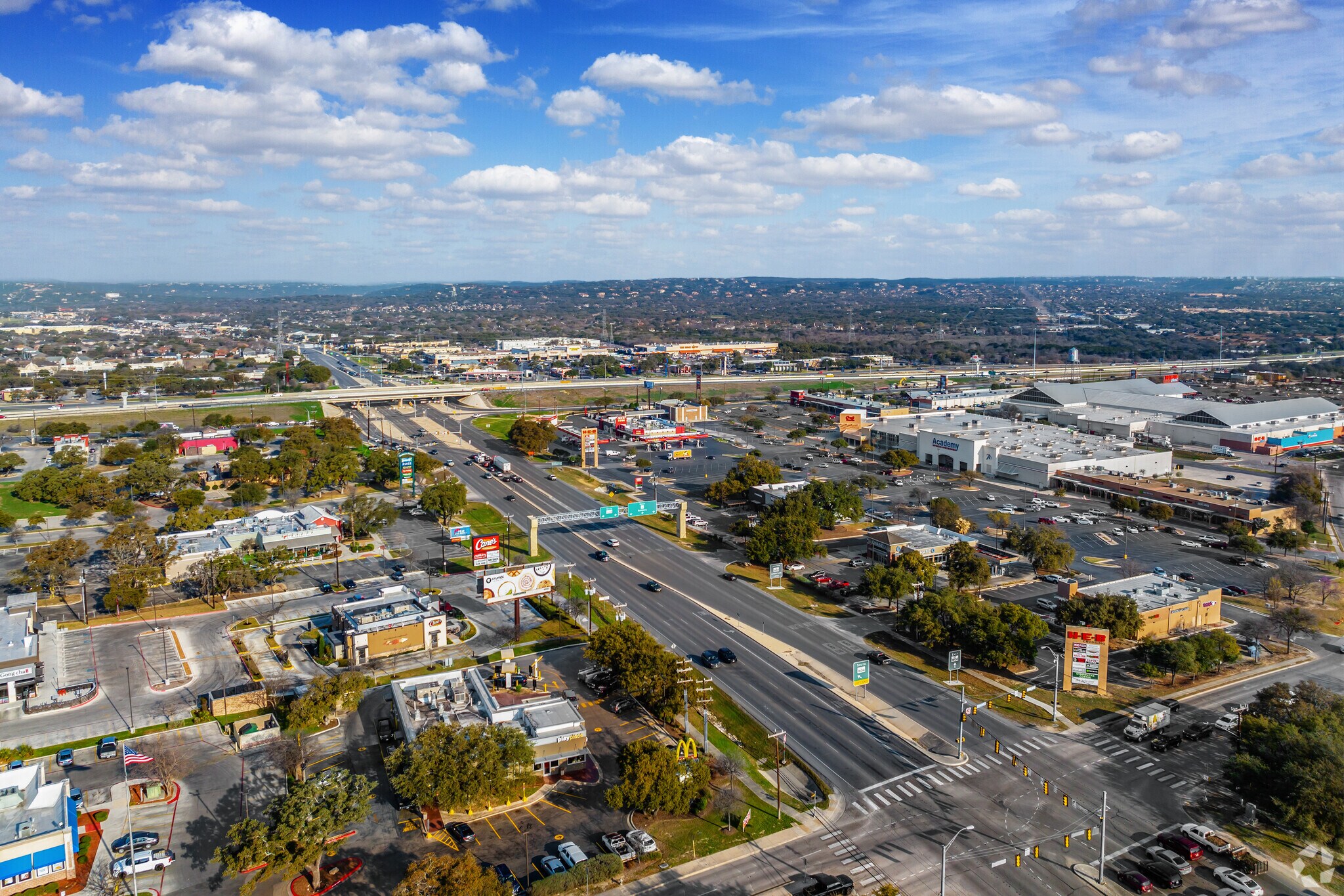 Creekview has easy access to highway 1604 and shopping areas.
