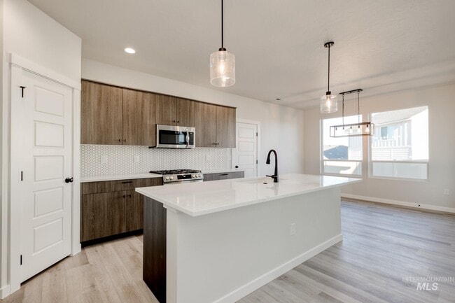 1966 S Grand Fork Way, Meridian, ID 83642 - photo 4