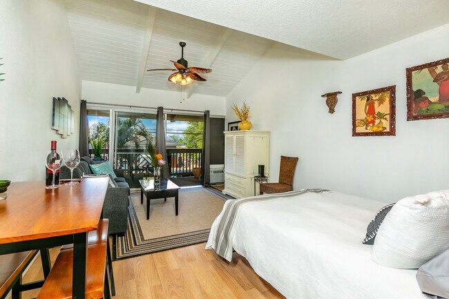 Kihei Bay Surf unit Kihei Bay Surf, Kihei, HI 96753 - photo 4