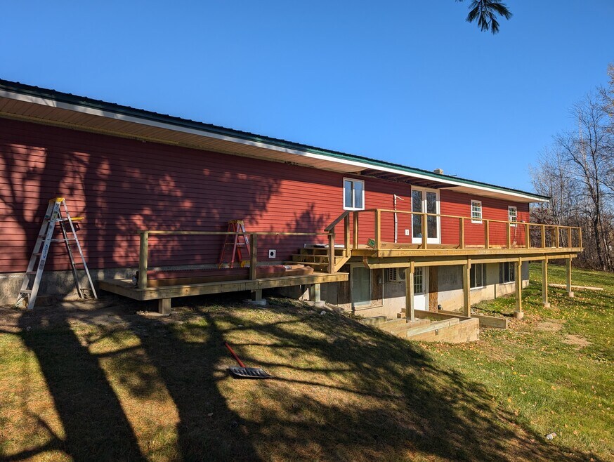 Large Deck and Back Yard